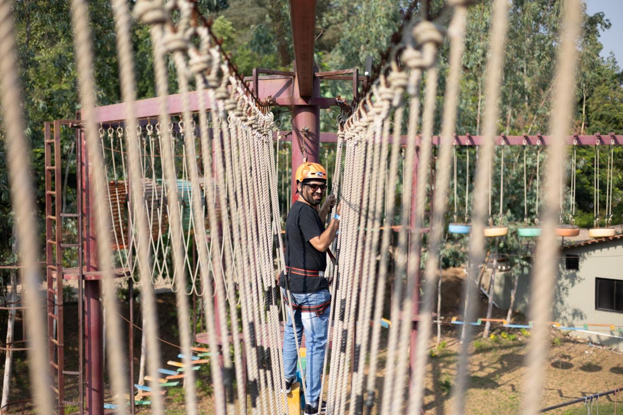 Vits Roccia Hill Resort And Adventure Park, Navapur Songadh Buitenkant foto